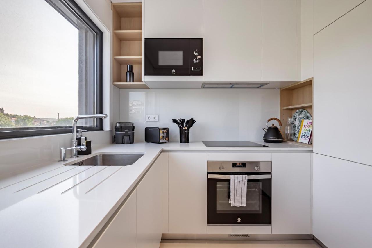 Nomads Lux - 2Bdr & Parking Flores Square Porto Zewnętrze zdjęcie