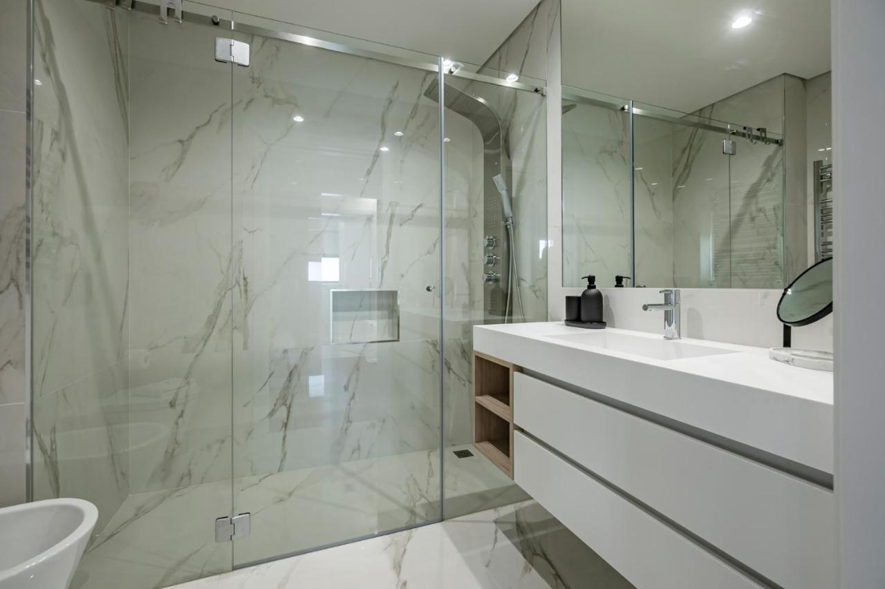 Nomads Lux - 2Bdr & Parking Flores Square Porto Zewnętrze zdjęcie