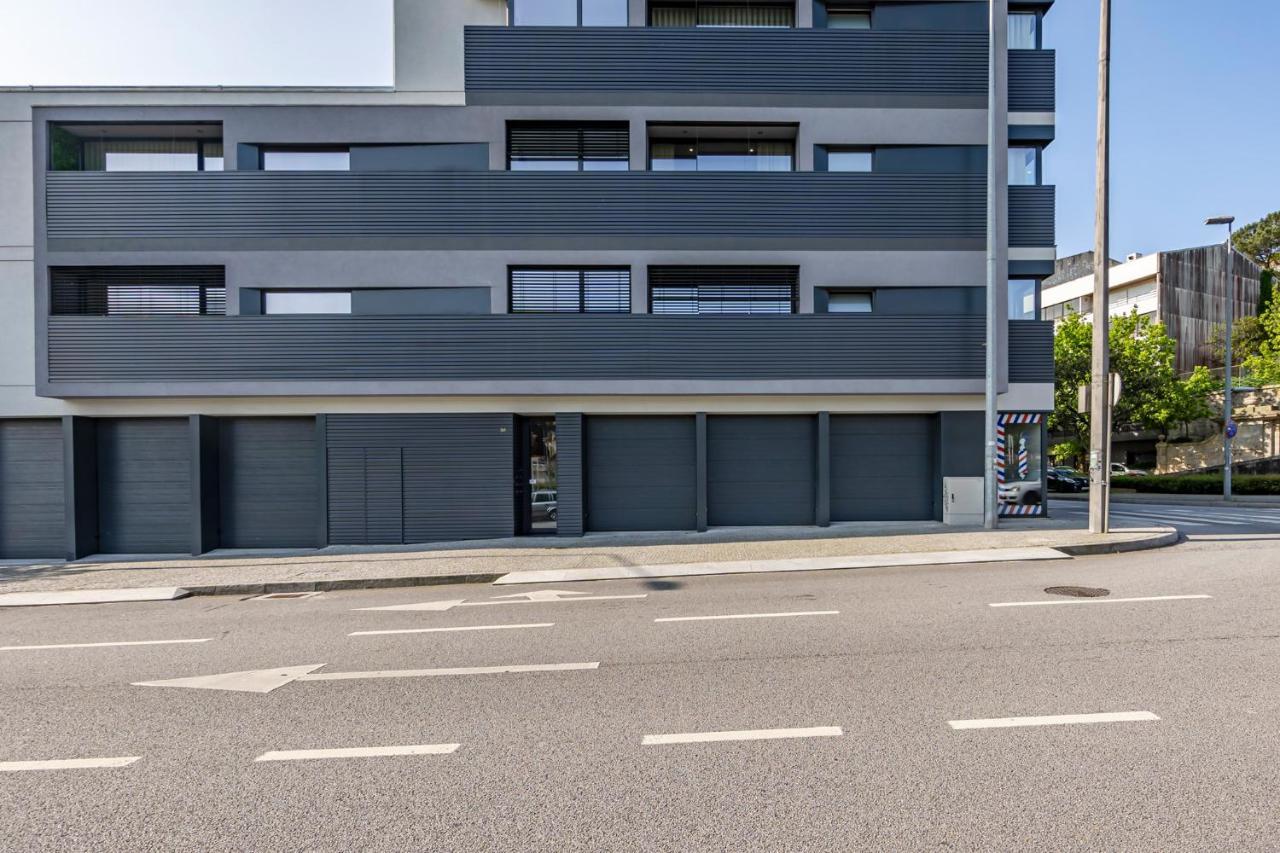 Nomads Lux - 2Bdr & Parking Flores Square Porto Zewnętrze zdjęcie
